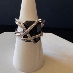 UNTAMED - RG65366 Twist Of the Night